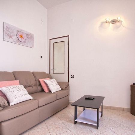 Apartment Rosy Pula Ngoại thất bức ảnh